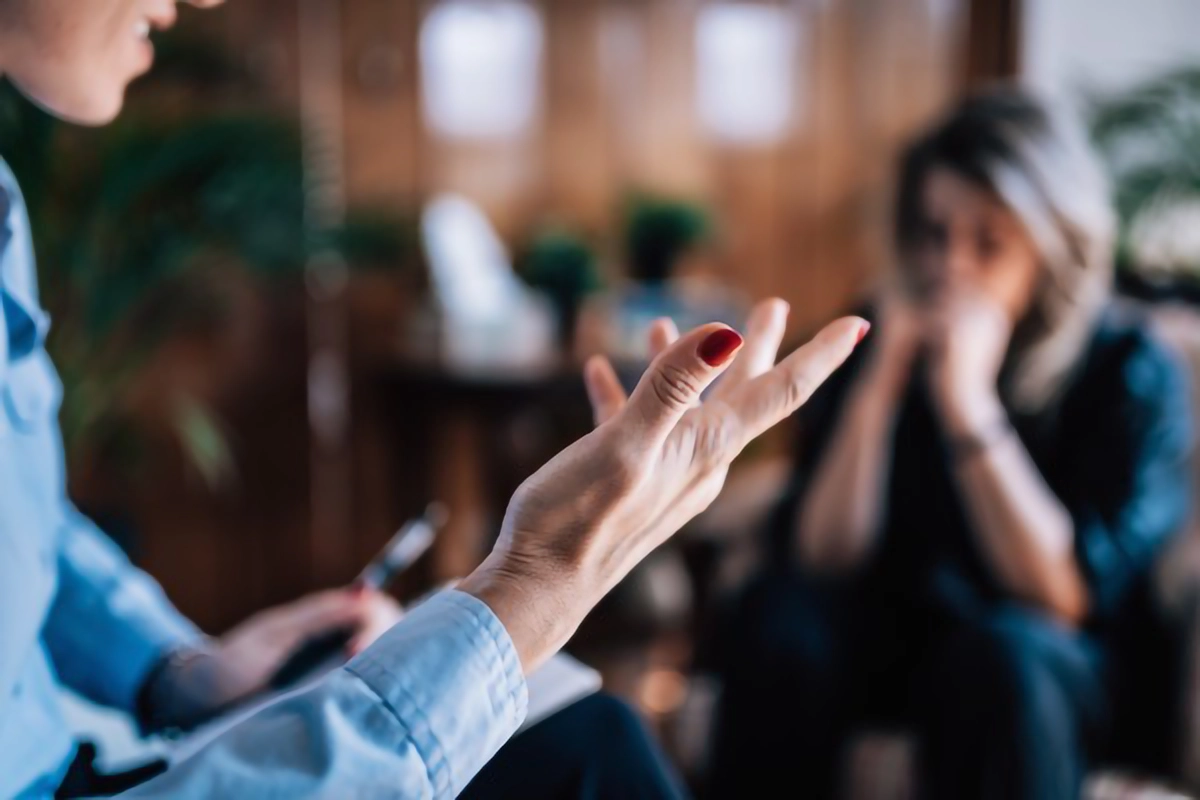 Image of a person using signlanguage